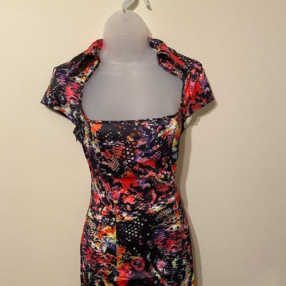 Cap Sleeve Cheongsam Style Dress NWOT - Size M - Picture 7 of 7